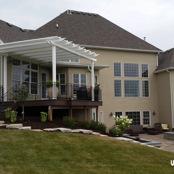 Stunning Twin Cities Backyard Pergola Designs | UglyDeck.com