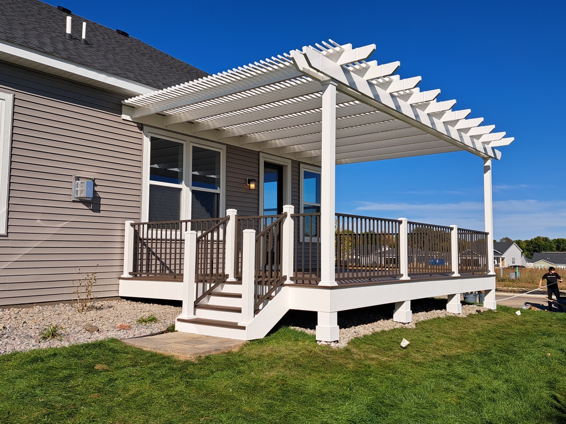 How Tall Does a Deck Railing Need to Be? We Explain.